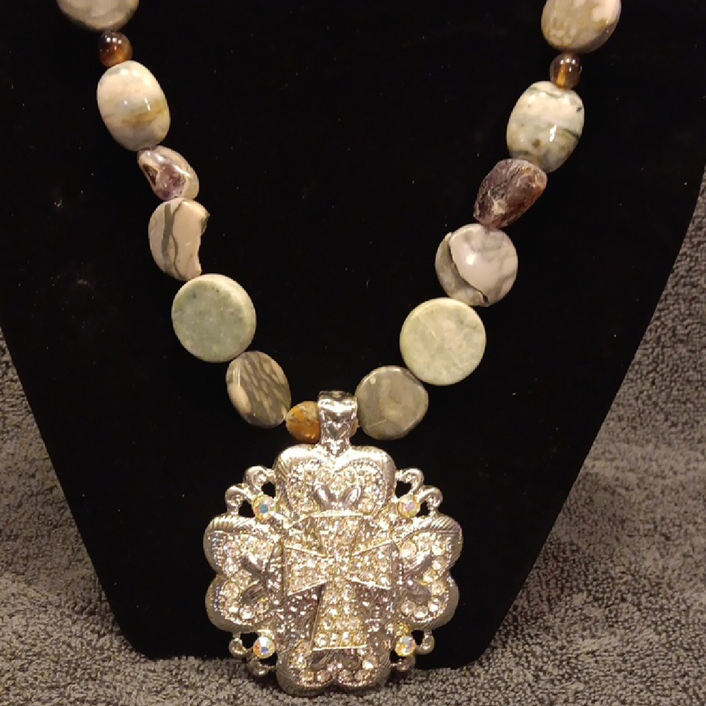 Cross Pendant with Crystals - Picture 6 of 6